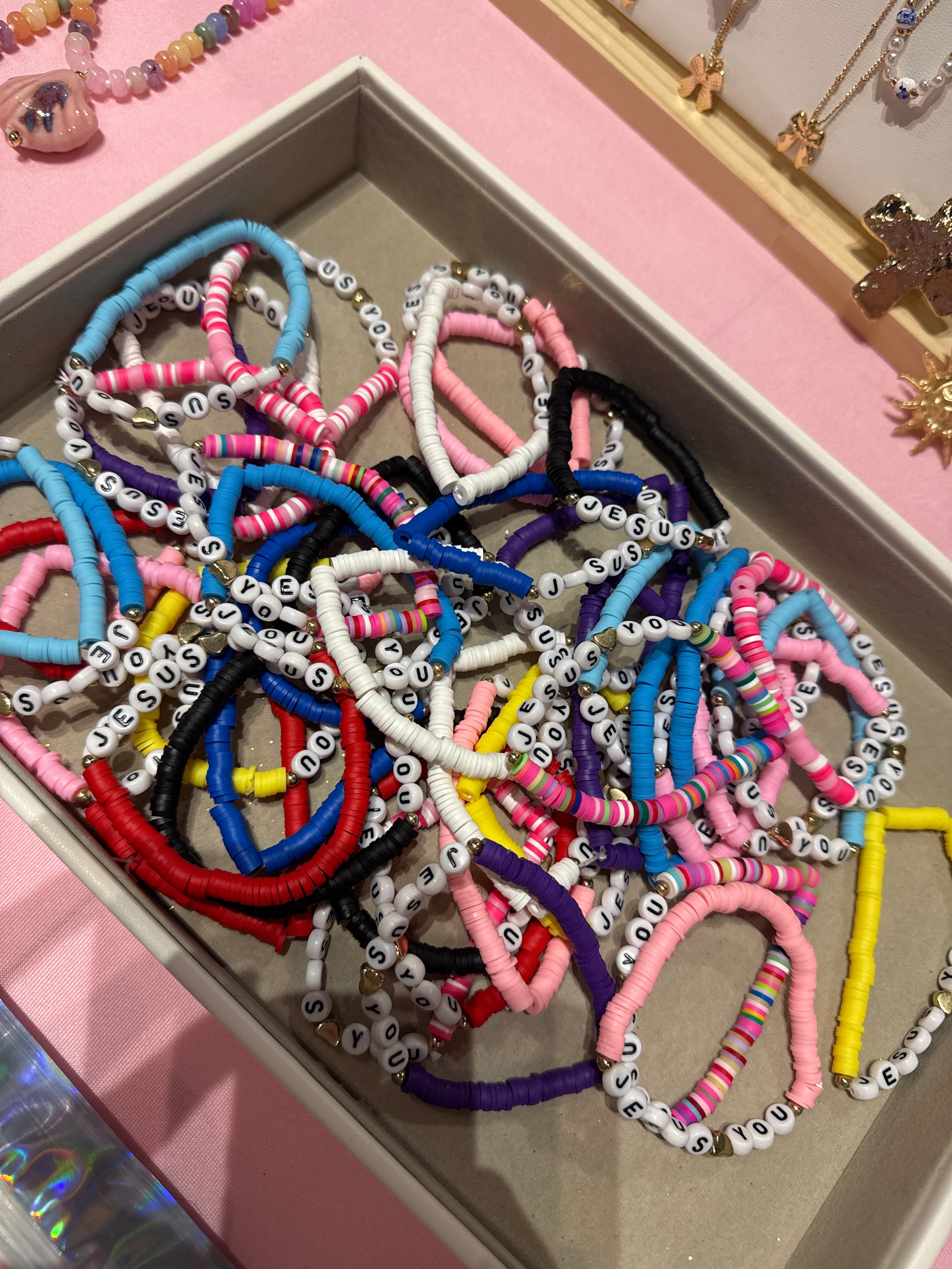 Jesus loves you braclet