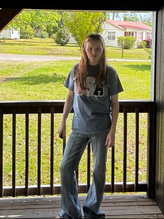 Liberty patriotic USA patchwork graphic tee - 4th of July Comfort Colors shirt - Pink Willow
Vivienne Judy Blue high waist trouser flare jeans - women's boutique denim - Pink Willow

